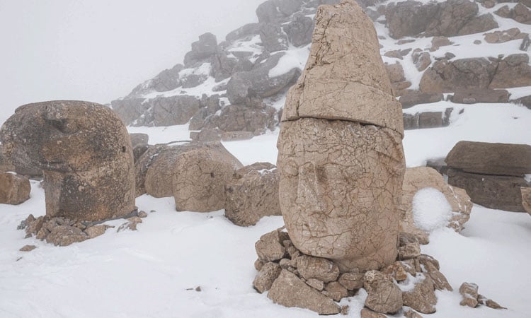  Mount Nemrut