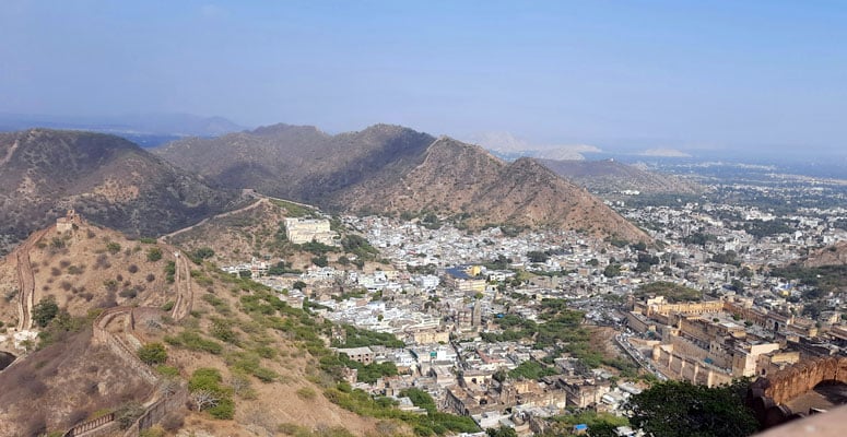 How to Experience Jaigarh Fort