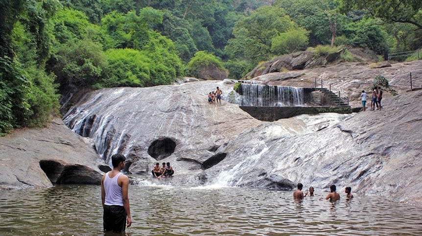 Kovai-Kutralam-Waterfalls