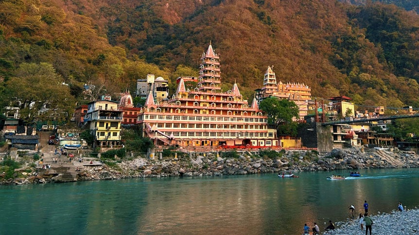 Places-to-Visit-in-Rishikesh