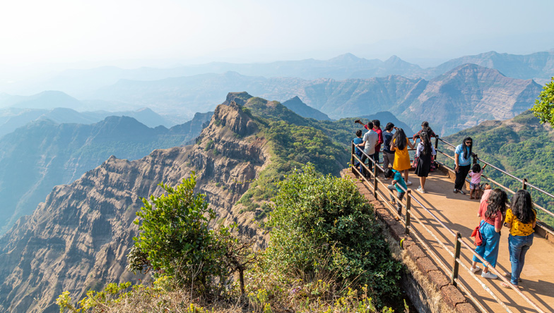 Green valley views in Mahabaleshwar