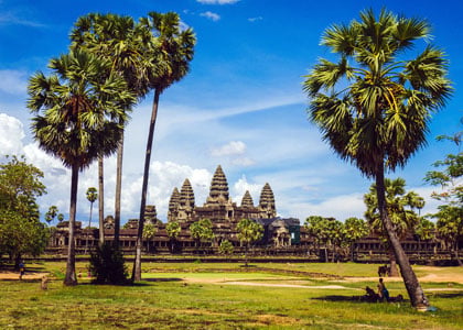 Phnom Penh with Siem Reap Tour