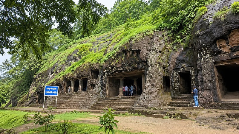 Pandava Caves saputara