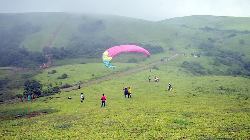 Paragliding in Munnar